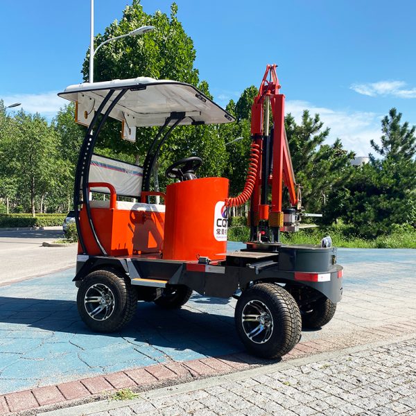 场景图11 City Roadside Green Belt Trimmer Ride-on Trimmer Fully Automatic Hedge Trimmer Lawn Mower